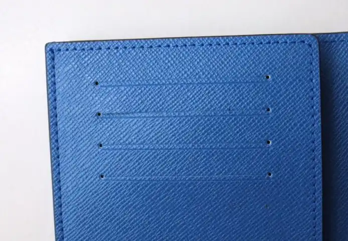 LV Wallets 4192D-0035
