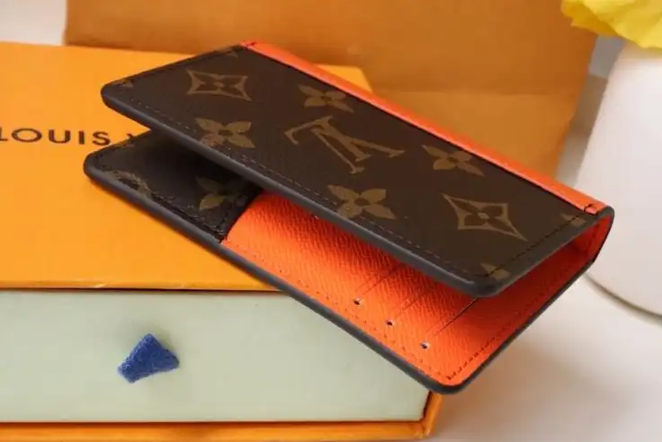 LV Wallets 4192D-0039