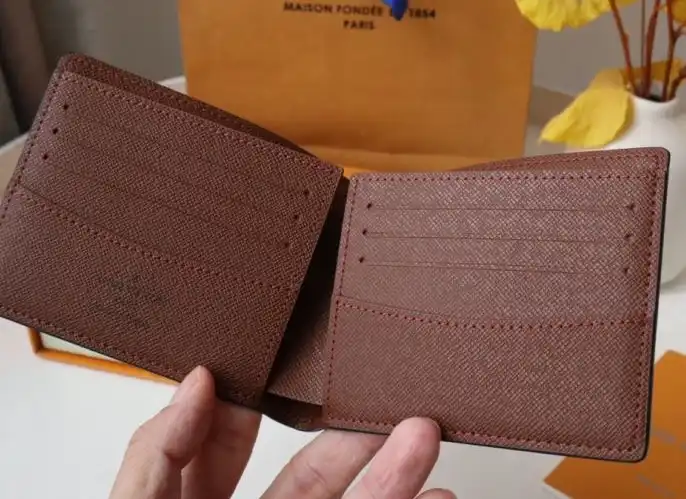 LV Wallets 4192D-0063