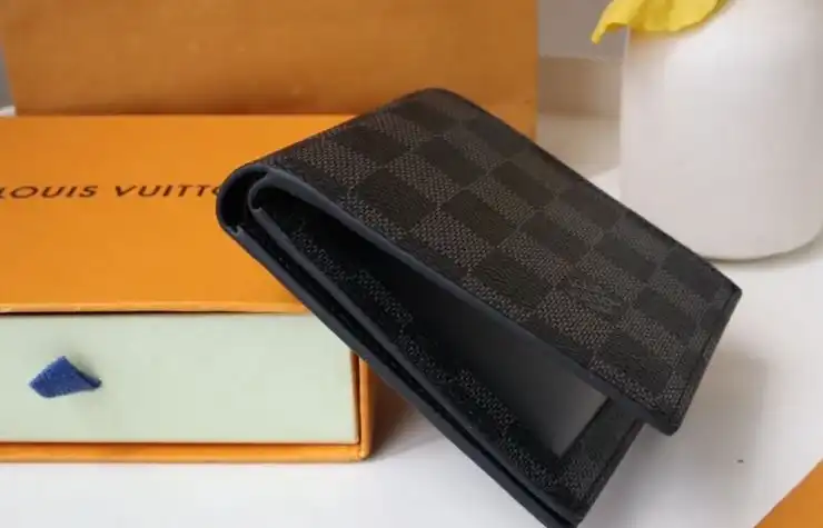 LV Wallets 4192D-0067