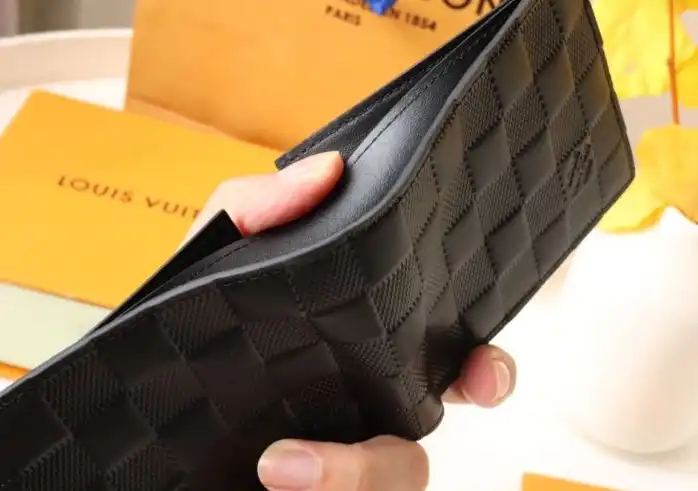 LV Wallets 4192D-0083