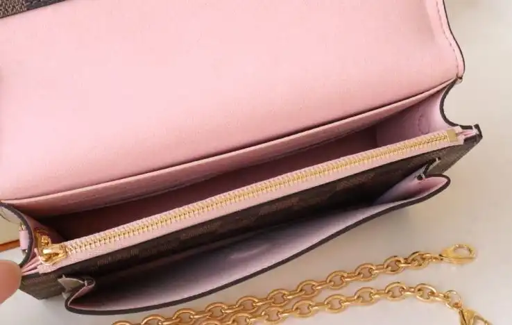 LV Wallets 4192D-0089