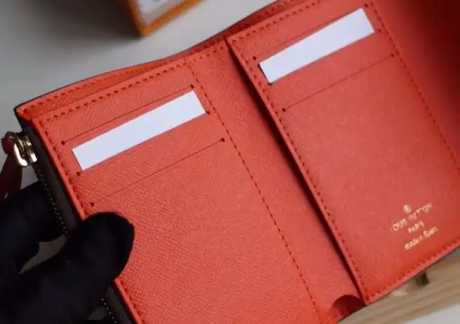 LV Wallets 4192D-0103