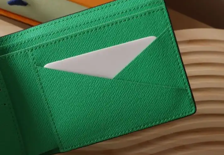LV Wallets 4192D-0118