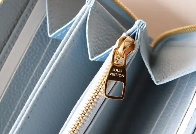 LV Wallets 4192D-0158