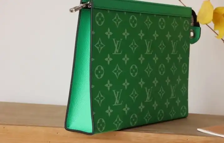 LV Clutch Bags 4192D-0166