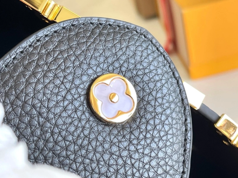 LV Capucines Bags 4194A-0331