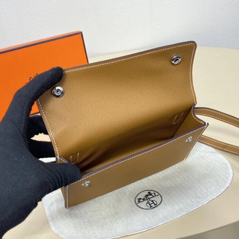 H**me5 wallets 4197-0256