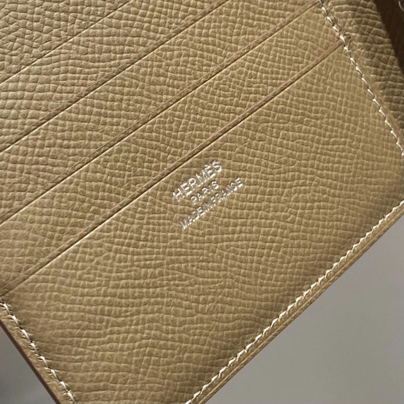 H**me5 wallets 4197-0694