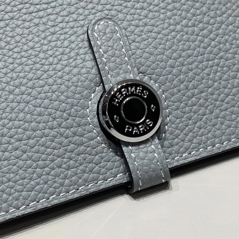 H**me5 wallets 4197-0696