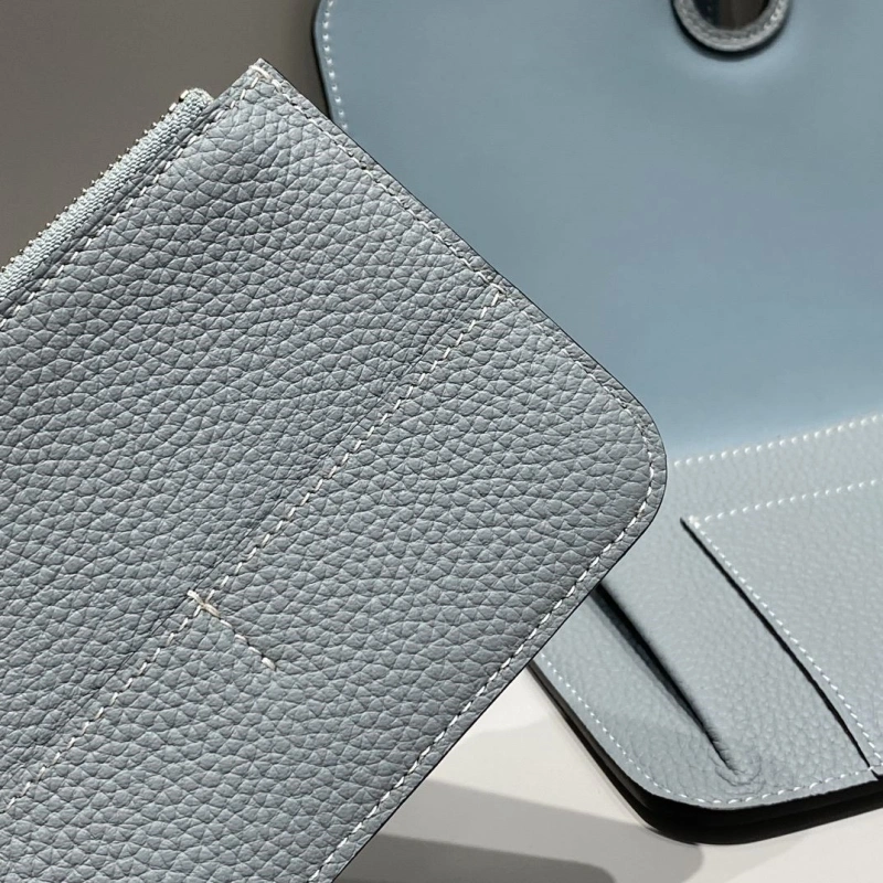 H**me5 wallets 4197-0696