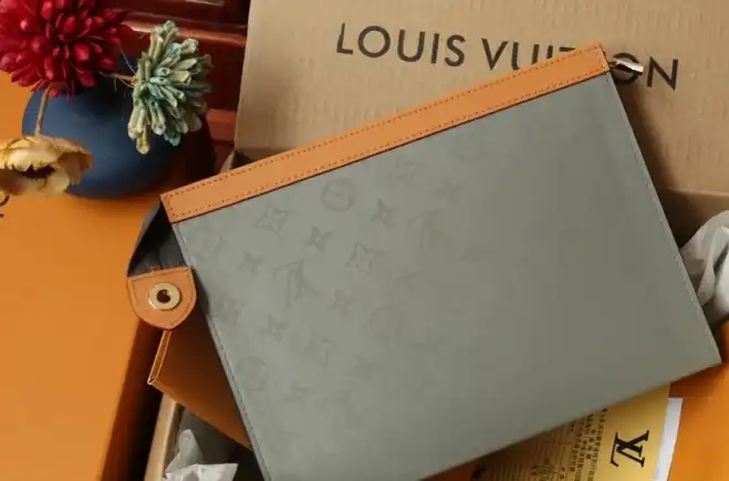 LV Clutch Bags 4206A-0865