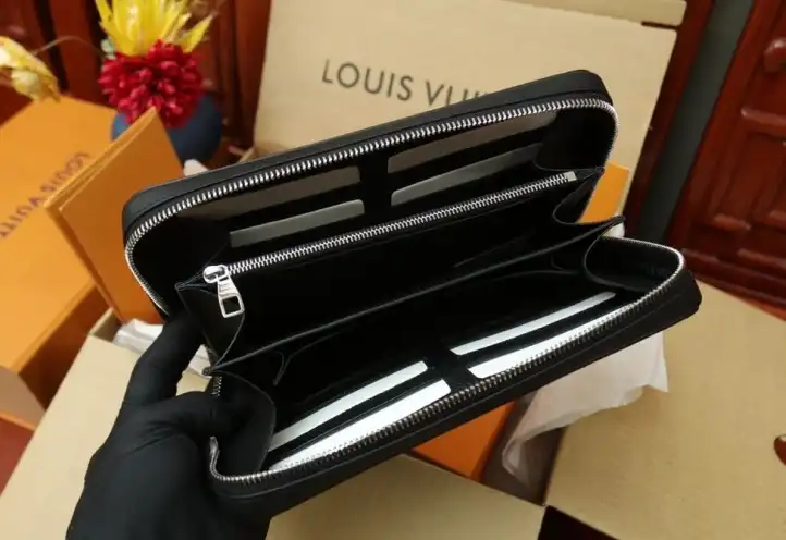 LV Clutch Bags 4206A-3684