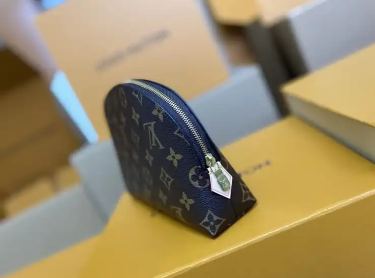 LV Clutch Bags 4206A-5166