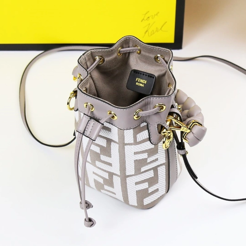 F**di bucket bags 4220-0107