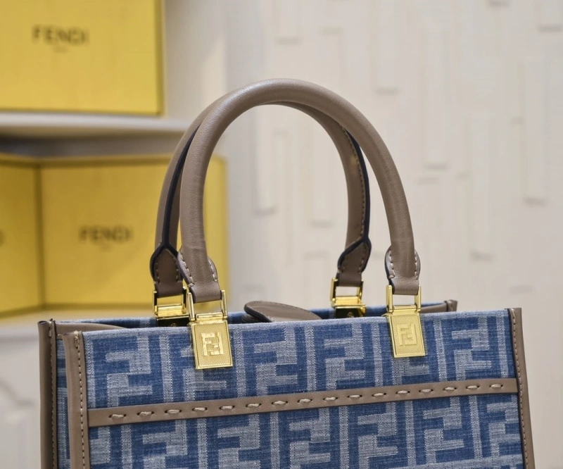 F**di shopping bags 4220c-0029