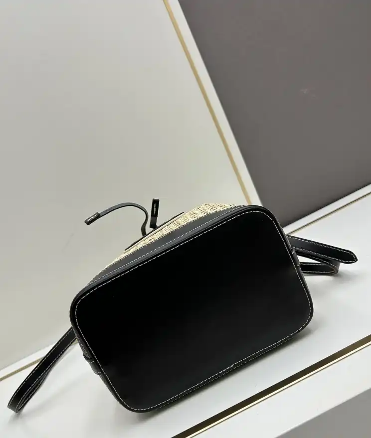 LV Bucket Bags 4224-1802