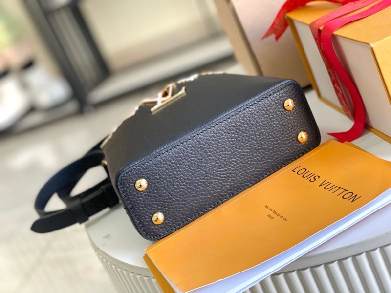 LV Capucines Bags 4233A-1270