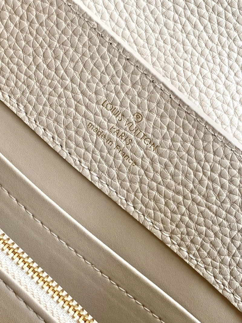 LV Capucines Bags 4233A-2184
