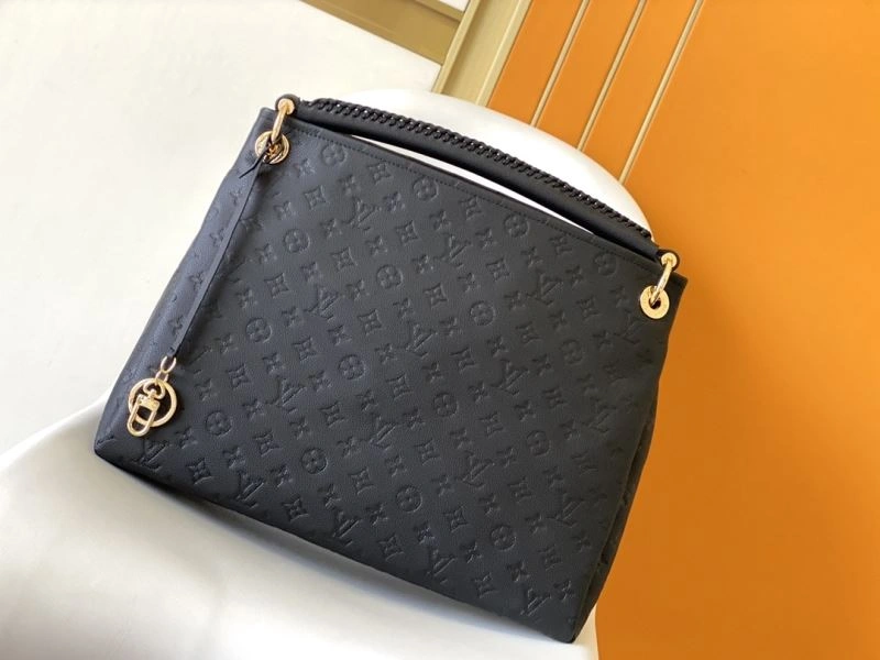 LV Clutch Bags 4233F-0263
