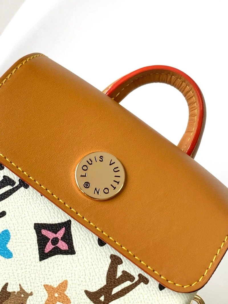 LV Backpacks 4233G-0590