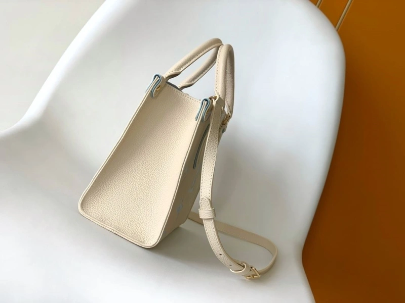 LV Shopping Bags 4233G-0891