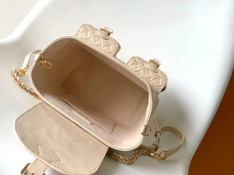 LV Backpacks 4233G-1211