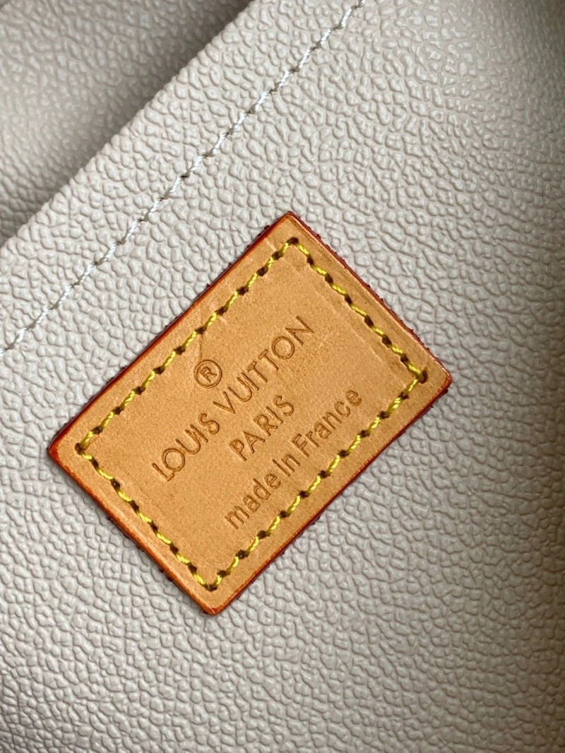 LV Cosmetic Bags 4233H-0119