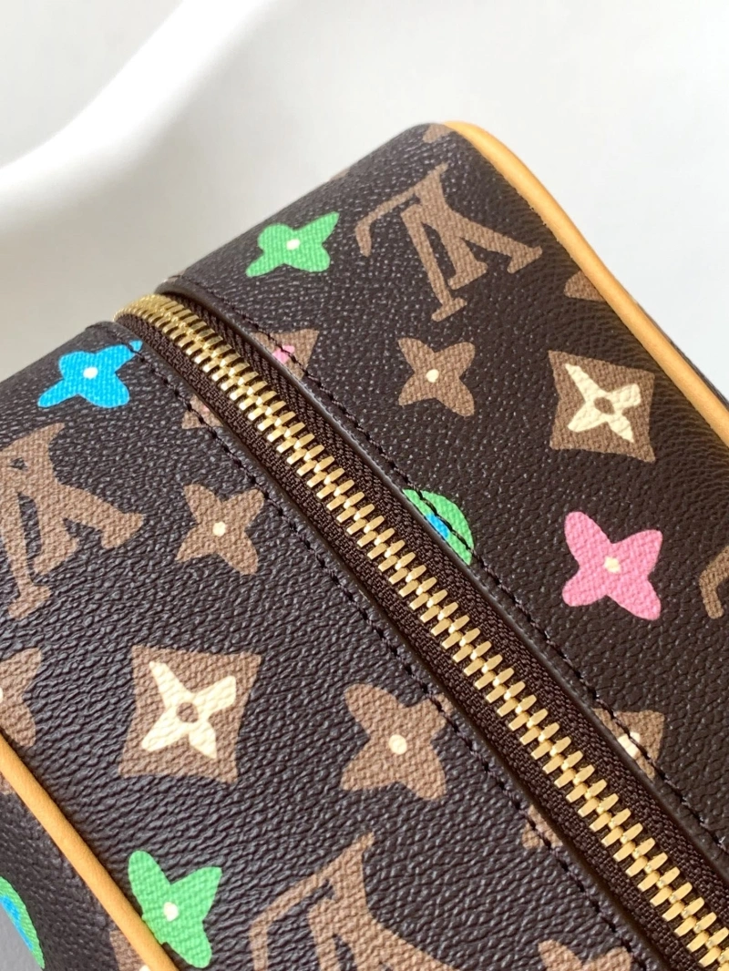 LV Cosmetic Bags 4233H-0130