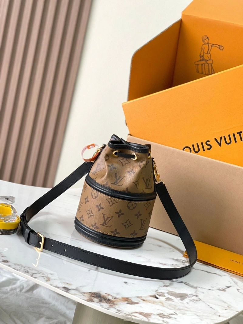 LV Bucket Bags 4233H-0237