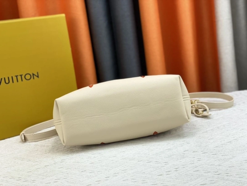 LV Bucket Bags 4233H-0519
