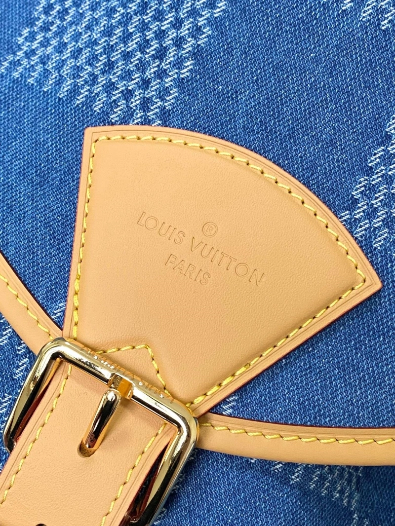 LV Backpacks 4233H-0572