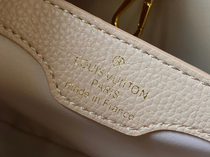 LV Capucines Bags 4233H-0867