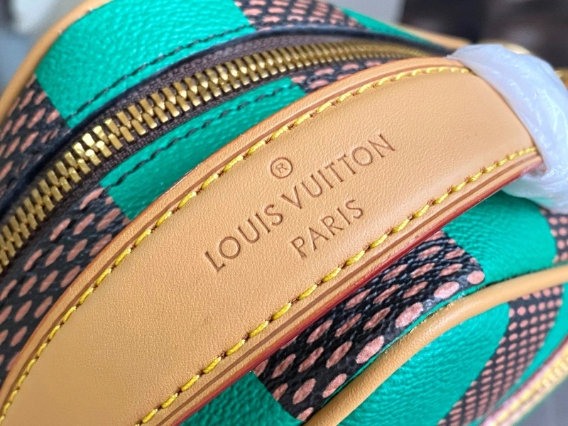 LV Box Bags 4233H-1073