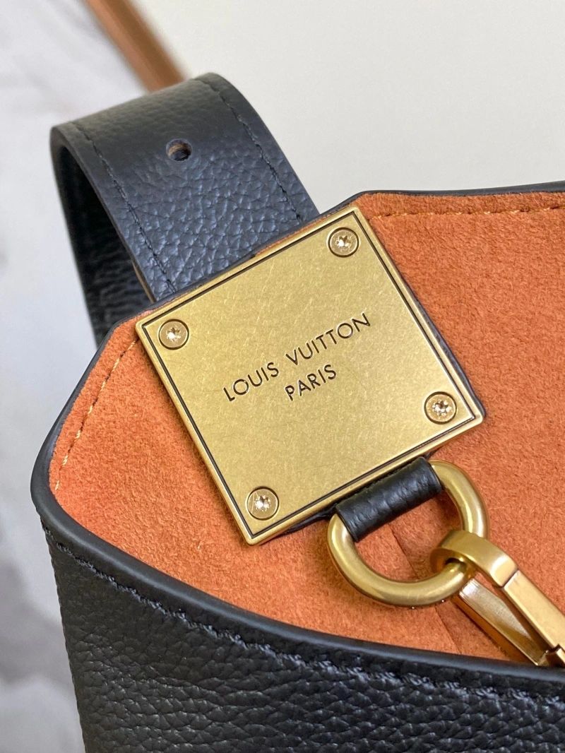 LV Bucket Bags 4233H-1663