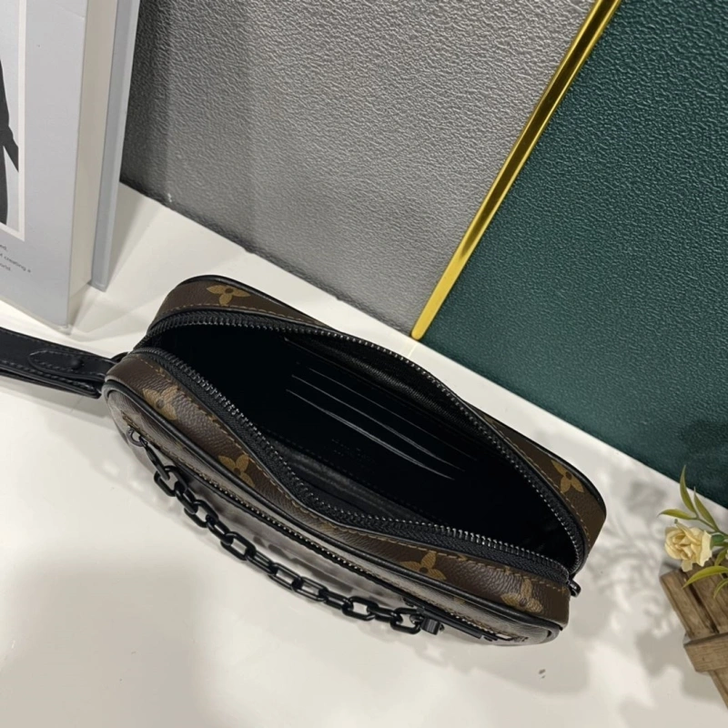 LV Clutch Bags 4233H-1985
