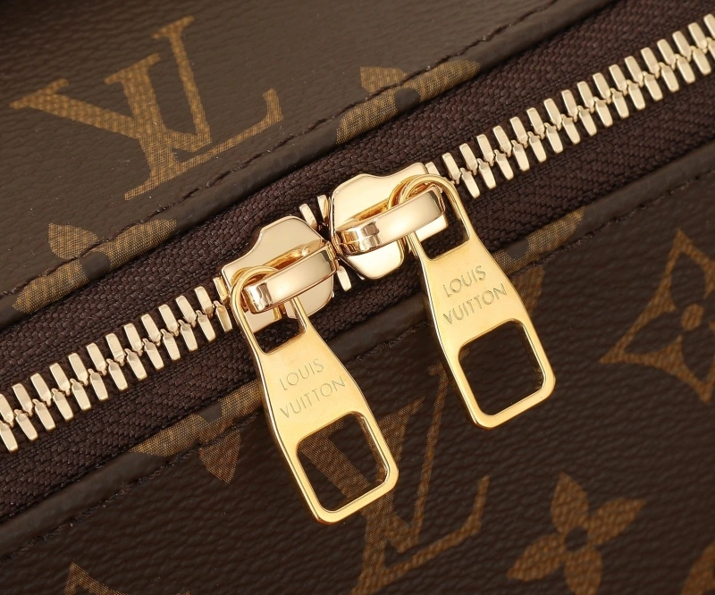 LV Cosmetic Bags 4233H-2147