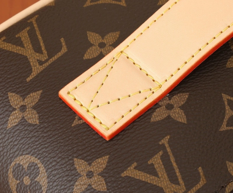 LV Cosmetic Bags 4233H-2147