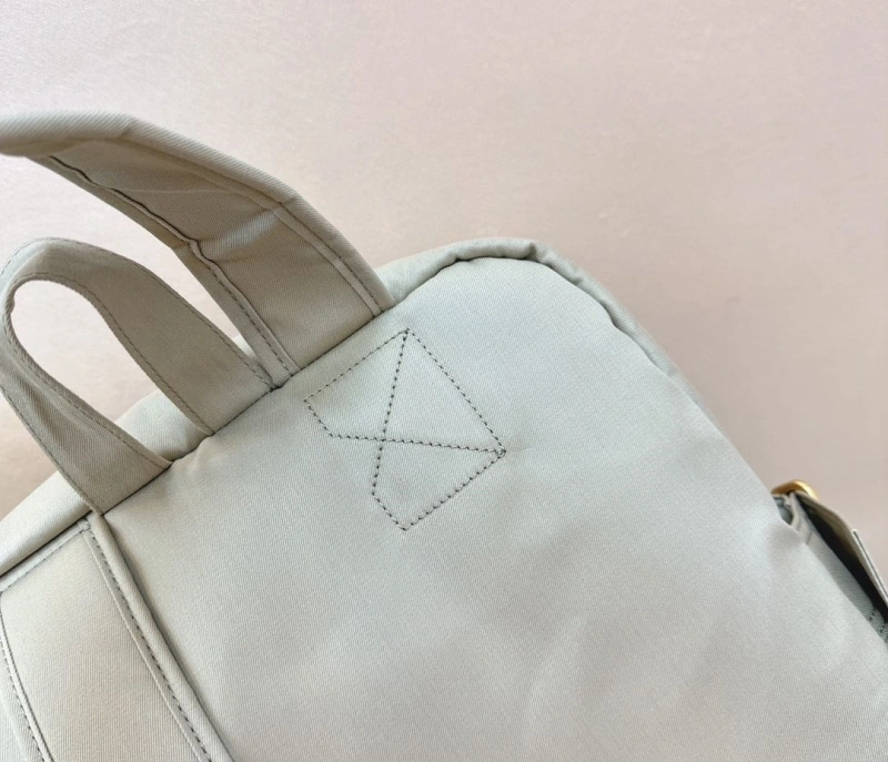 Bv*b*rry backpacks 4237f-0058