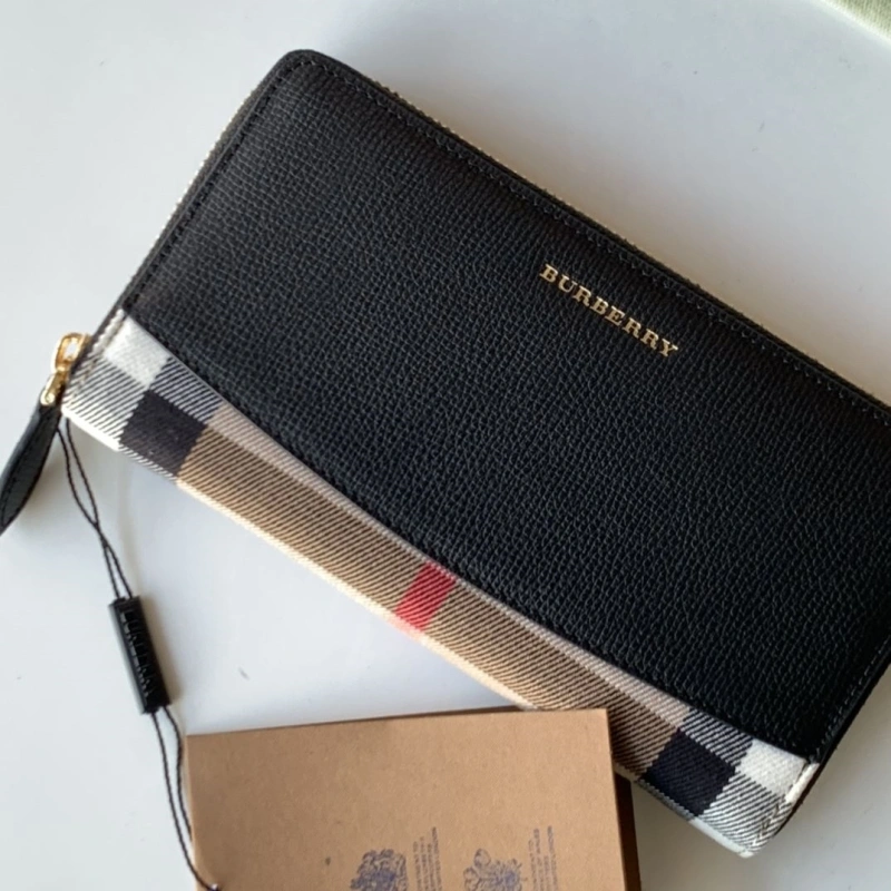 Bv*b*rry wallets 4237f-0118