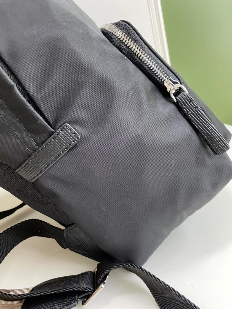 Bv*b*rry backpacks 4237f-0159