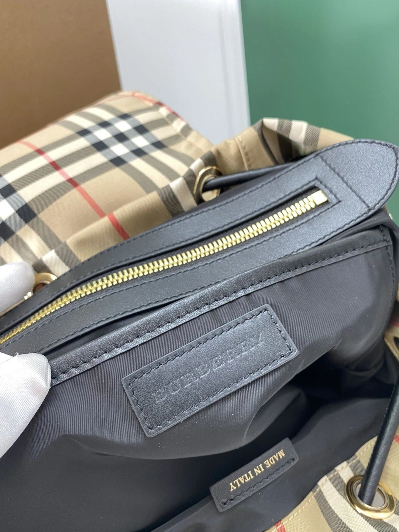 Bv*b*rry backpacks 4237f-0184