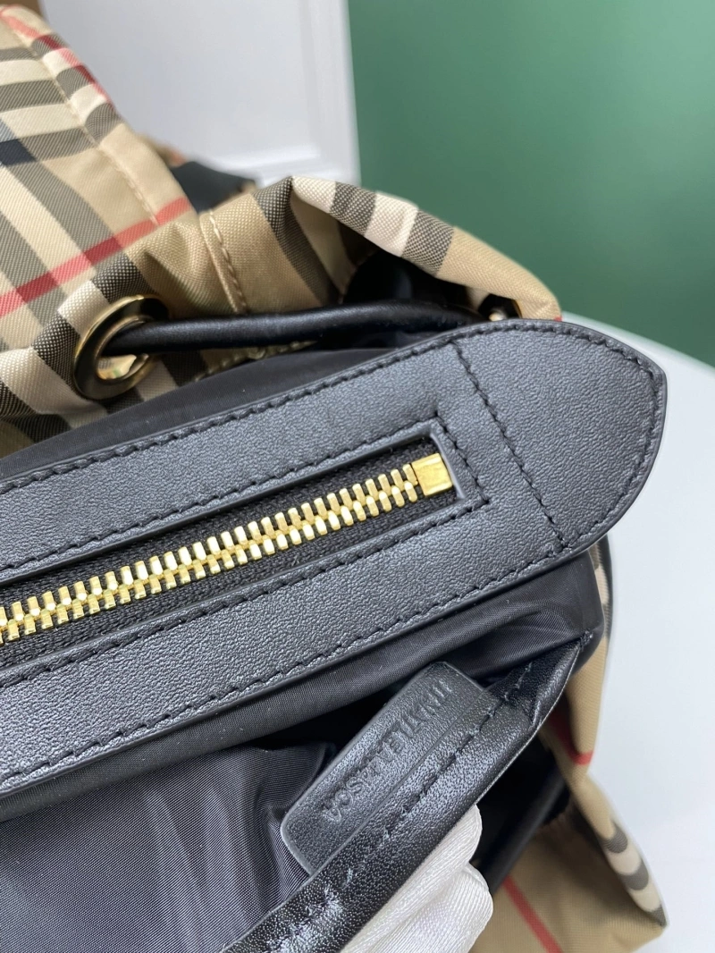 Bv*b*rry backpacks 4237f-0184