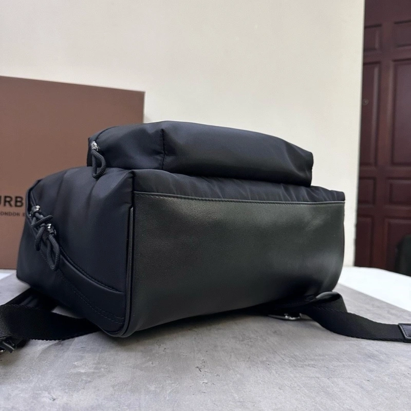 Bv*b*rry backpacks 4237f-0228