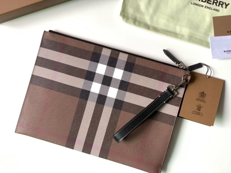 Bv*b*rry wallets 4237f-0292