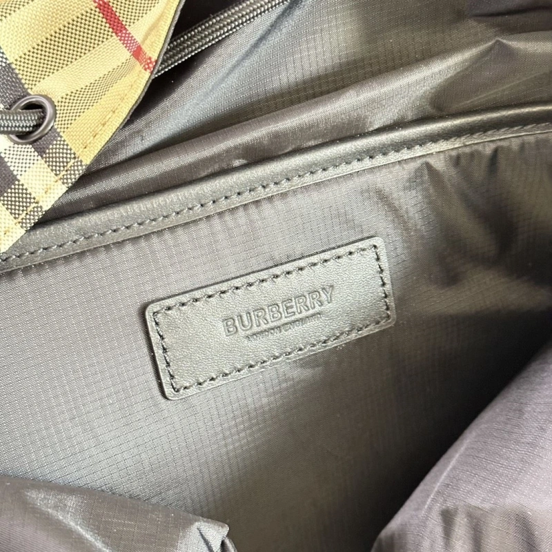 Bv*b*rry backpacks 4237f-0294