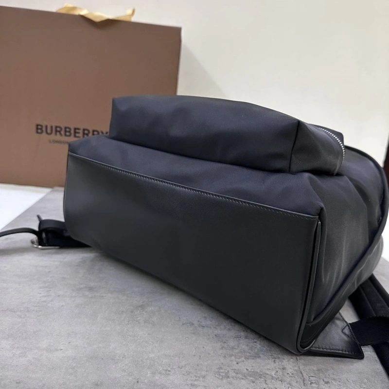 Bv*b*rry backpacks 4237f-0376