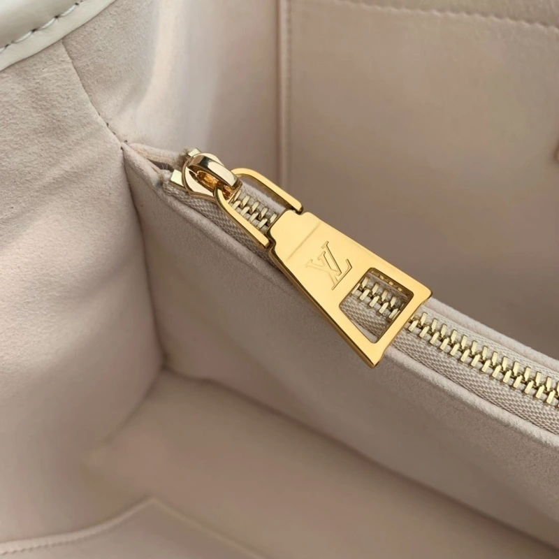LV Top Handle Bags 4286A-0133