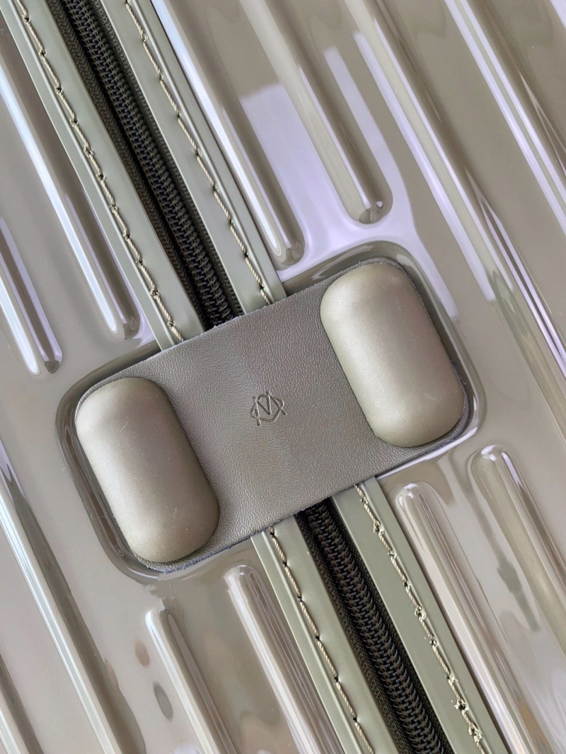 R1m0wa suitcase 4461-0067