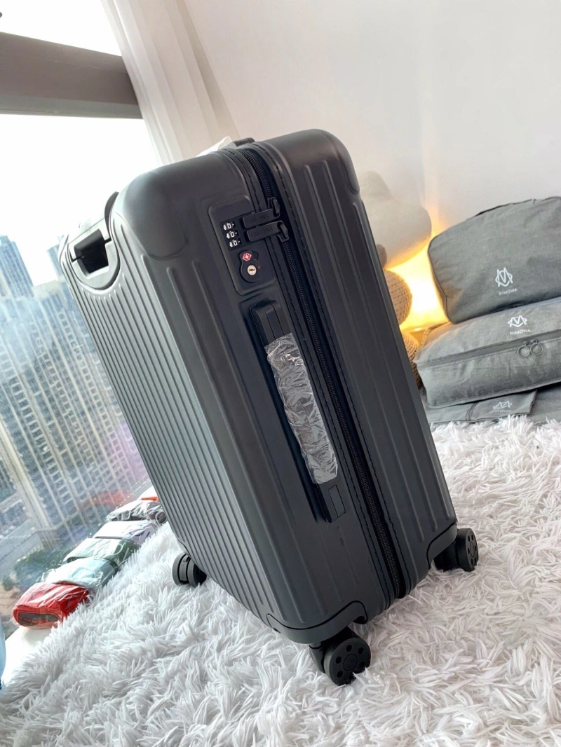 R1m0wa suitcase 4461-0073